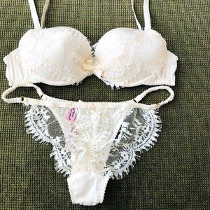 Agent Provocateur silk and floral lace set in cream